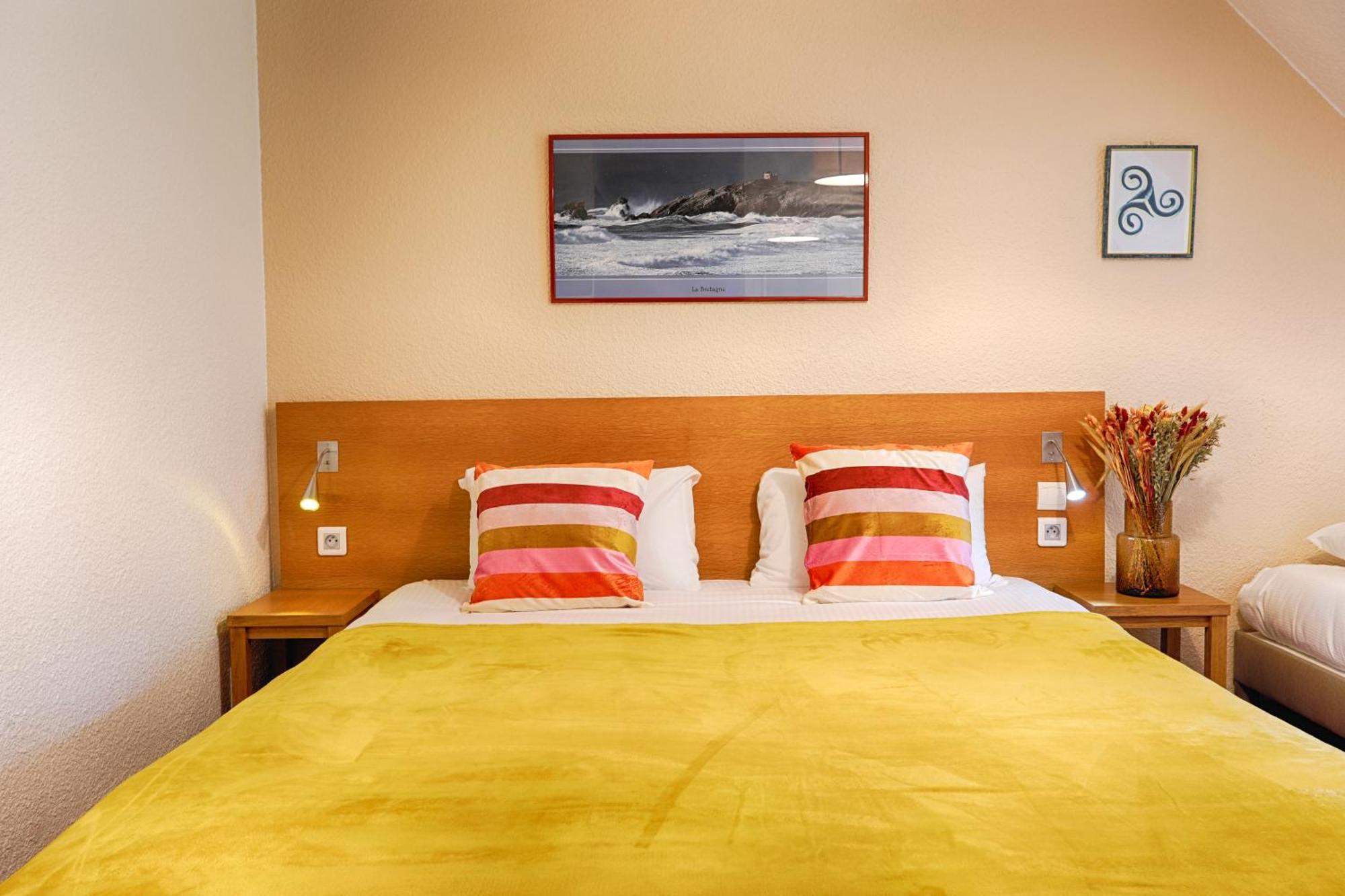 Hotel Le Branhoc - Brit Hotel Оре Екстериор снимка