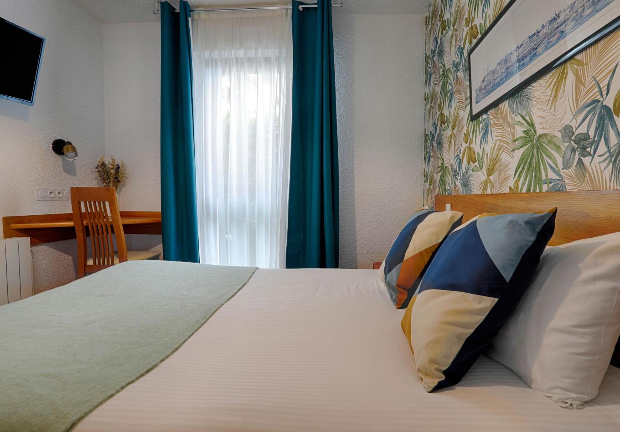 Hotel Le Branhoc - Brit Hotel Оре Екстериор снимка